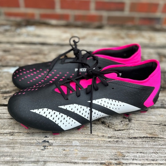 NWOB Adidas Predator Accuracy .3 FG Unisex Soccer Cleats Pink Black 11.5 (Men) - Picture 2 of 9